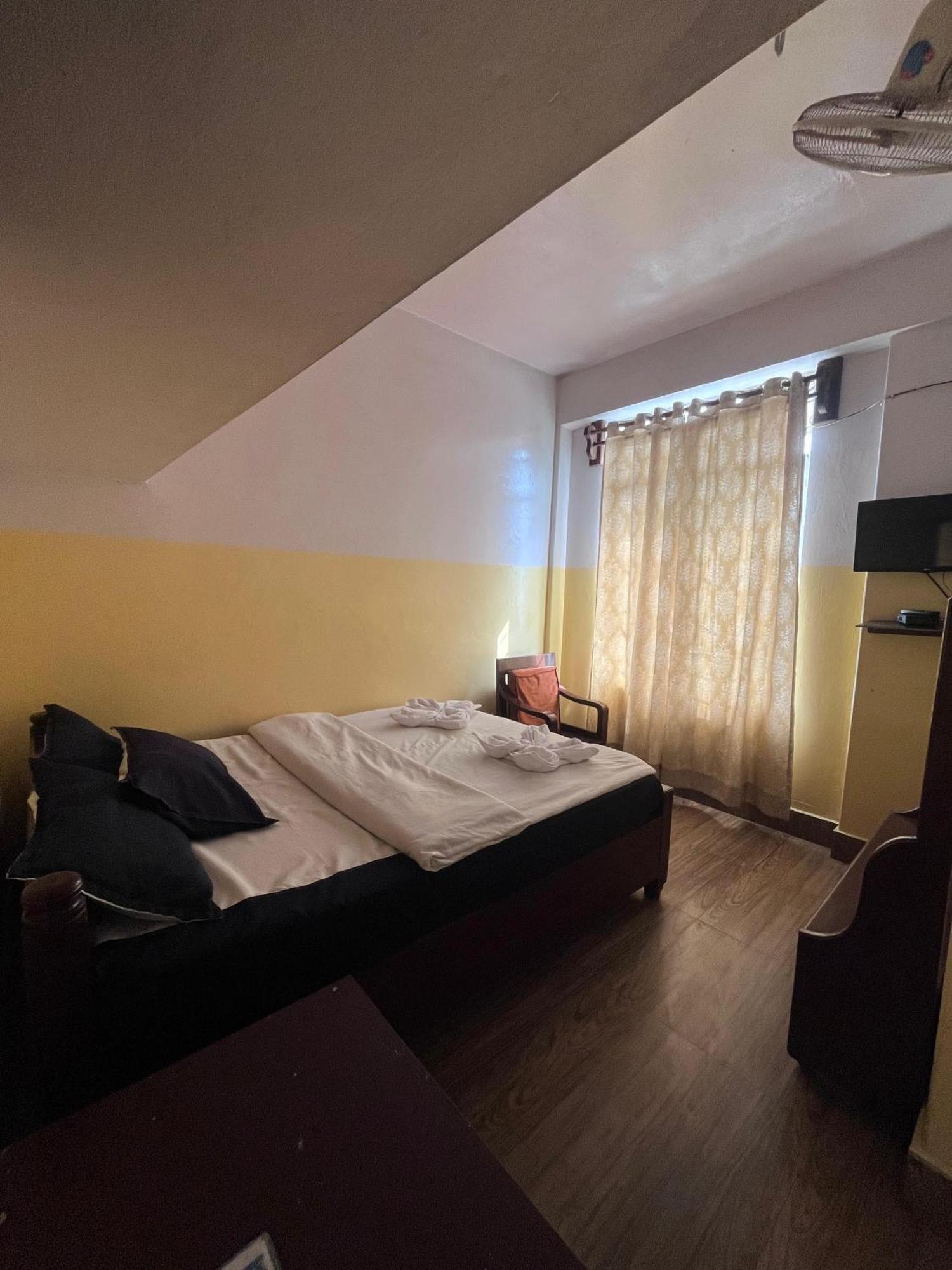 Jn Hotel Kohima Экстерьер фото